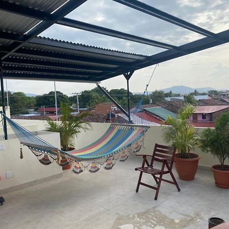 Apartamentos Casa Amarilla Granada Ngoại thất bức ảnh